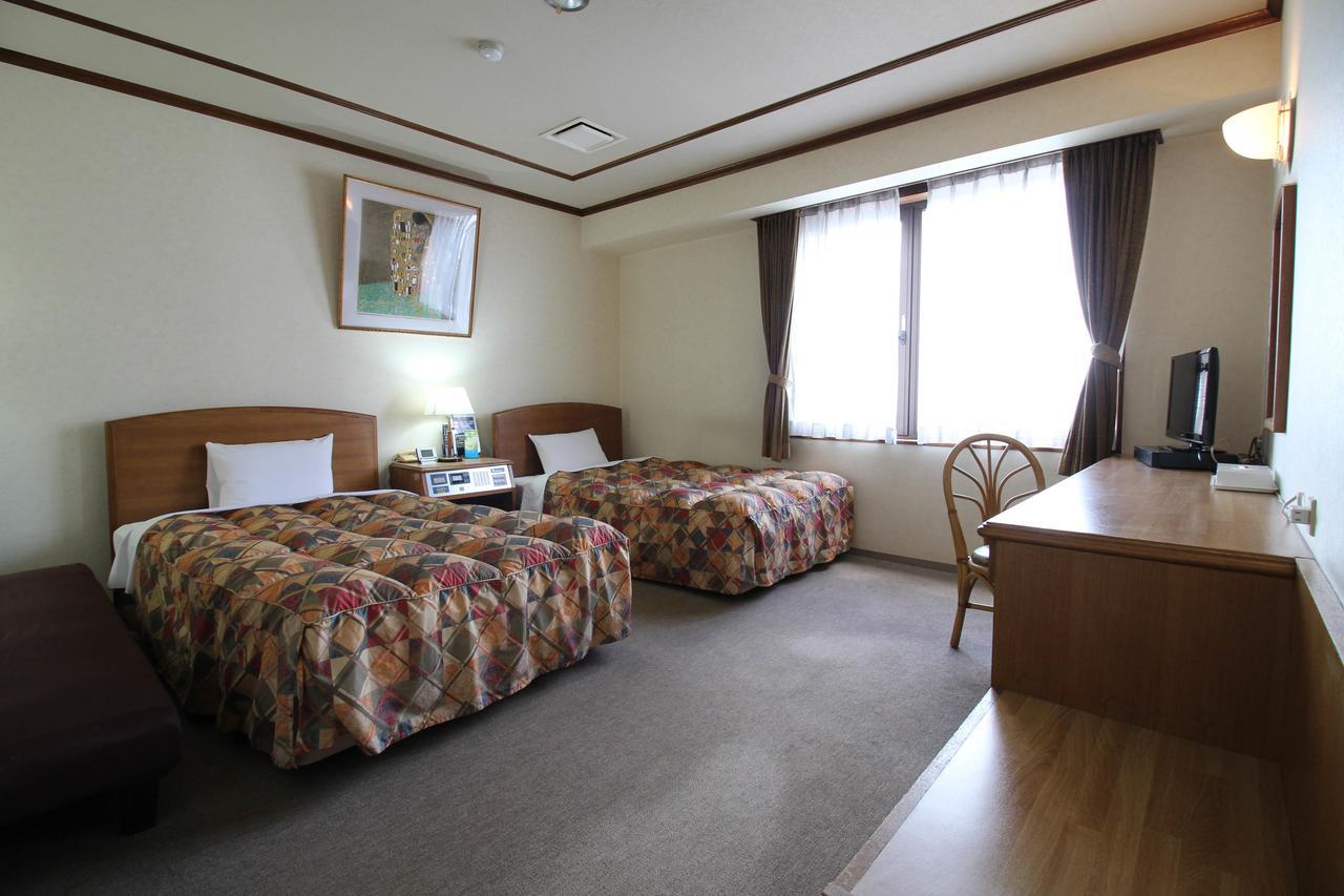 Neyagawa Trend Hotel Екстер'єр фото